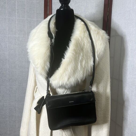 DELAROQ TROISIEME SMALL CROSSBODY NWOT ‎ POUCH IN PITCH BLACK - Picture 1 of 10
